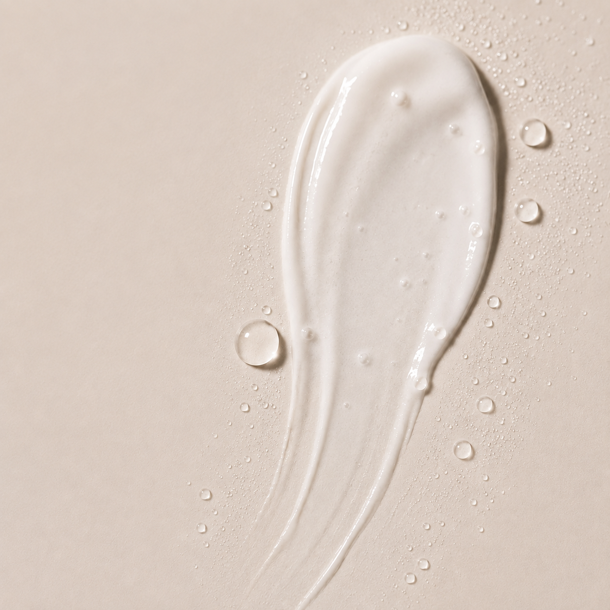 Lunar Slip – Weightless Leave-In Detangler